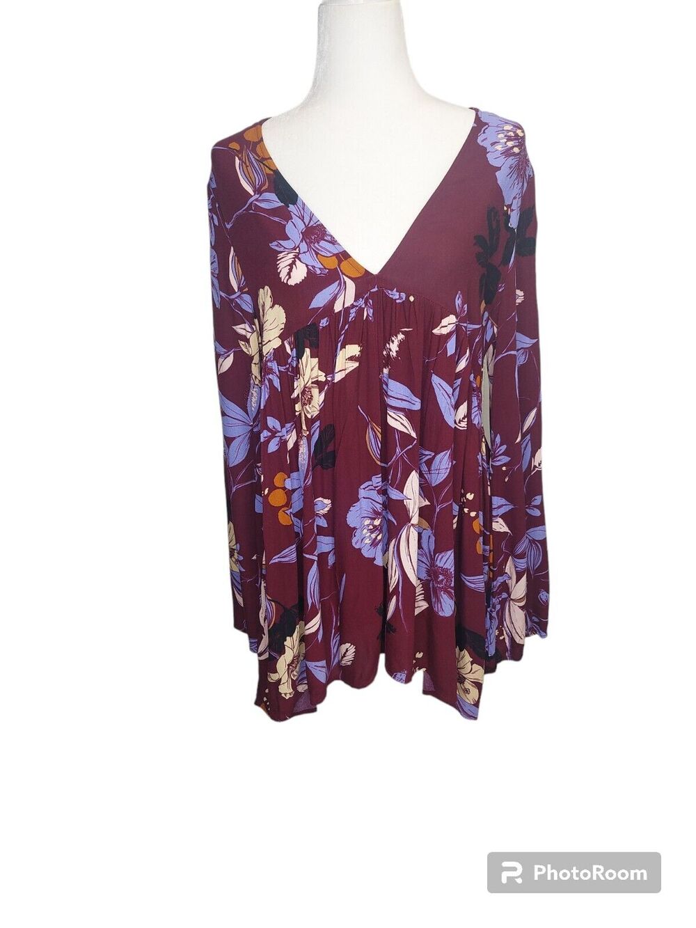 Free People Floral V- Neck Oversized Boho  Tunic NWT Size Small